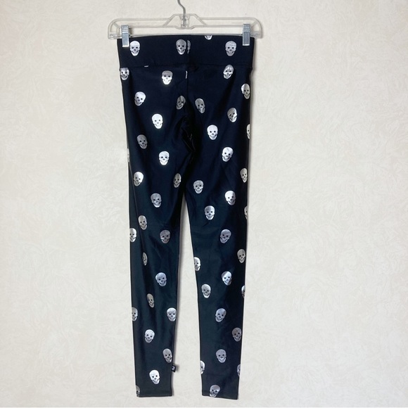 Terez Silver Metallic Skull Print Leggings Black Women’s Size XS - Picture 3 of 9